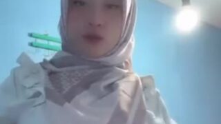 Bokep Indo Pesona Bu Guru Salsa