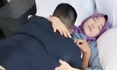 Skandal Guru Ngewe Bareng Rekan Kerja